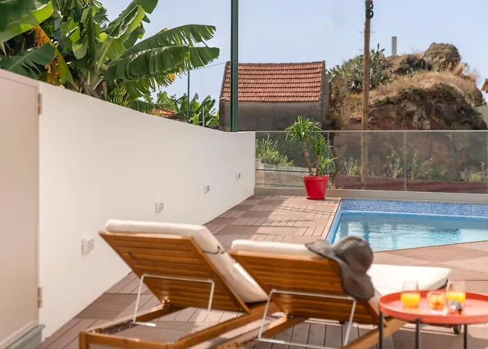 Chu By An Island Vila *